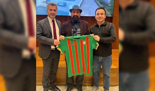 Amedspor’dan Şivan Perver’e yeşil-kırmızı forma
