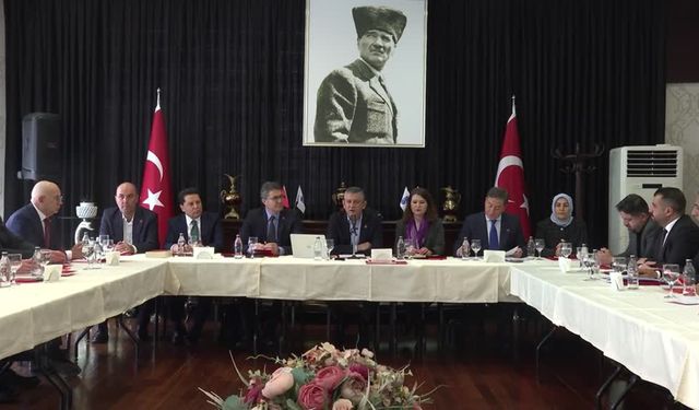 Özel, Bölge il başkanları ve kanaat önderleriyle görüştü