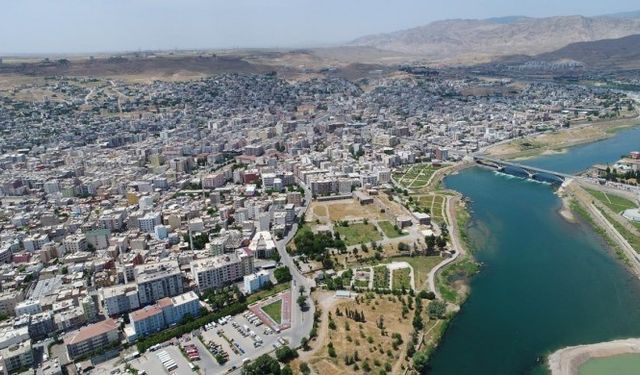 Cizre'de kafe sahibi ve 6 genç gözaltında