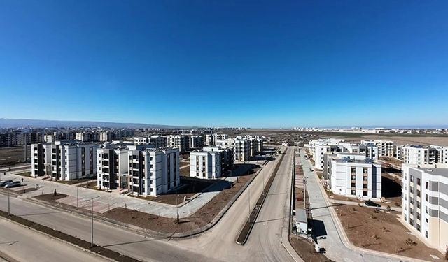 Diyarbakır Oğlaklı TOKİ’de sıcak su krizi