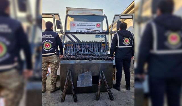 Kamyonun yakıt deposunda 52 adet uzun namlulu silah ele geçirildi