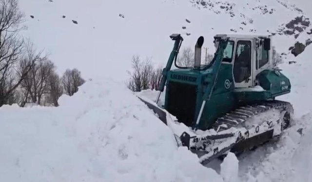 Şırnak'ta kar kalınlığı 2 metreyi aştı