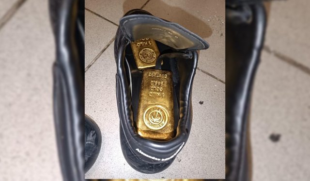 Habur'da ayakkabı içerisinde 41 kilo altın ele geçirildi