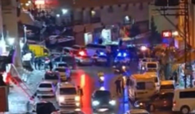 Düğün salonu önünde silahlı saldırı
