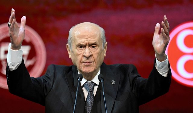 Bahçeli Gürlek ve Çiftçi'ye sahip çıktı