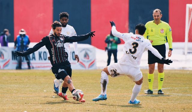 Erzurumspor ikinci yarıda 2 gol buldu