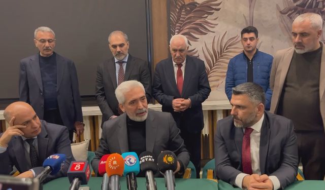 Galip Ensarioğlu, yardım TIR’ları için ‘siyasi şov’ dedi