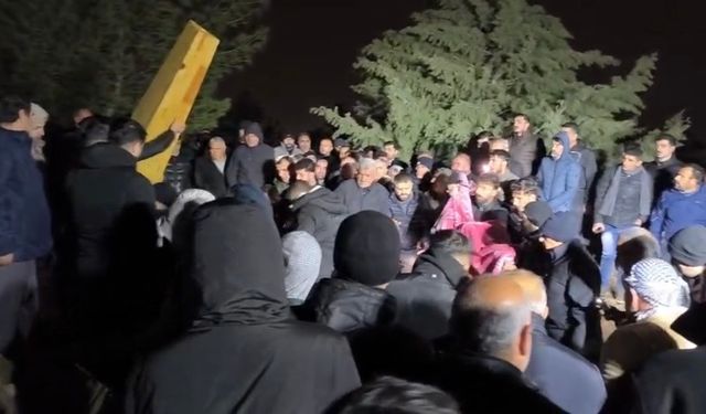 Yangında hayatını kaybeden çift toprağa verildi