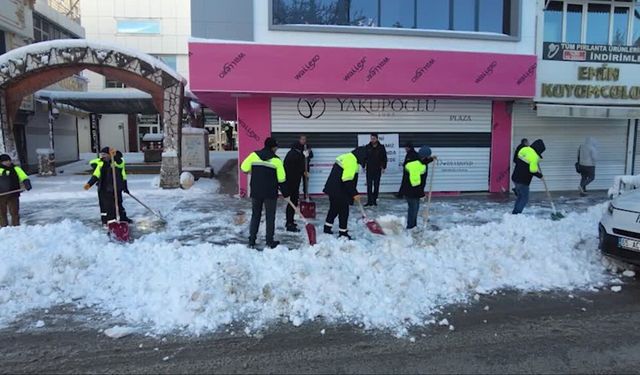 Van'da 292 yerleşim yerinin yolu açıldı