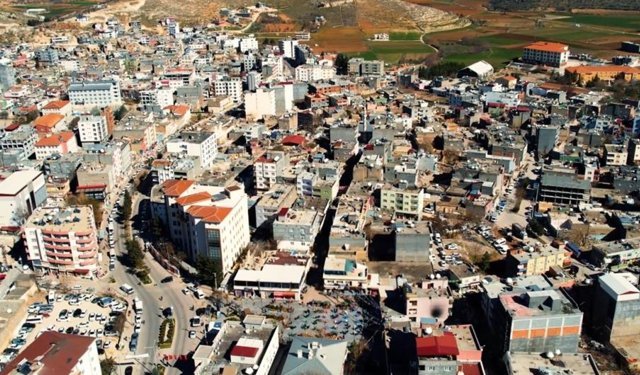 16 yaşındaki kız evde ölü bulundu: Baba ve oğlu gözaltına alındı