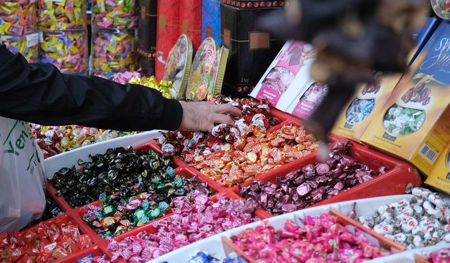 Diyarbakır’da bayram şekeri tezgahtaki yerini aldı