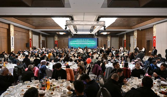 Diyarbakır iş dünyası ve kamu yöneticilerini çocuklarla buluşturan iftar