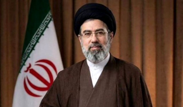 Hameney'e saldırı: Yaralı ancak bilinci açık