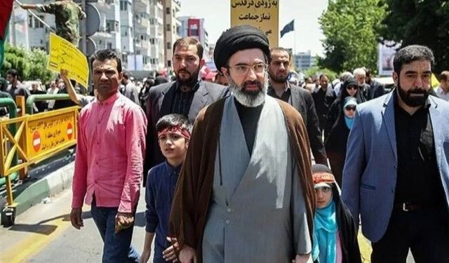 Hamaney’den Laricani için taziye mesajı