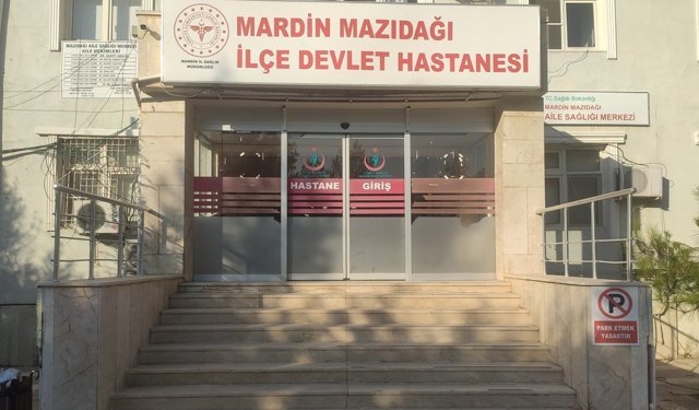 Seyir halindeki araçtan düşerek yaralandı