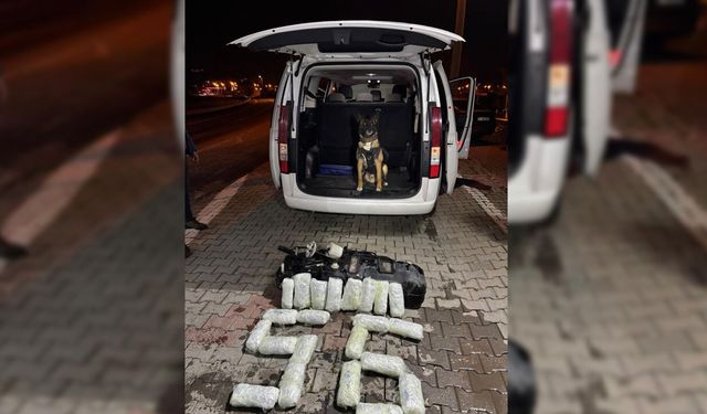 Siirt’te 9 kilo 700 gram yasaklı madde ele geçirildi