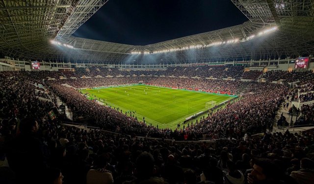DEM Parti'den Amedspor'a yönelik ırkçı söylemlere tepki