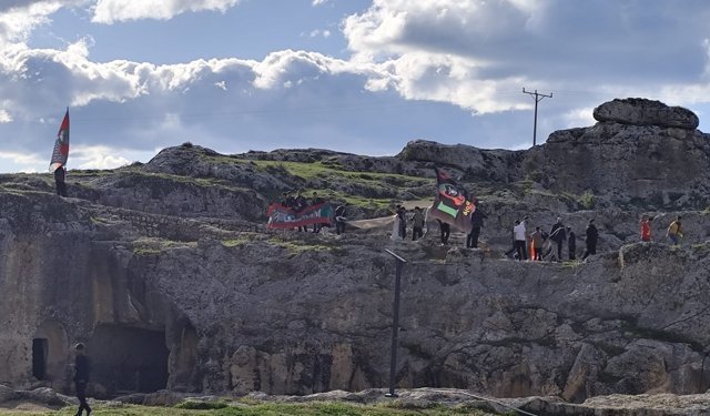 Medeniyetin doğduğu topraklardan Amedspor’a coşkulu destek
