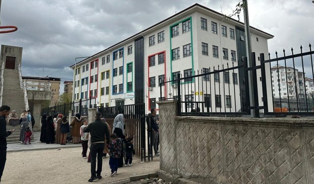 Diyarbakır’daki okulların güvenliği polise emanet edildi