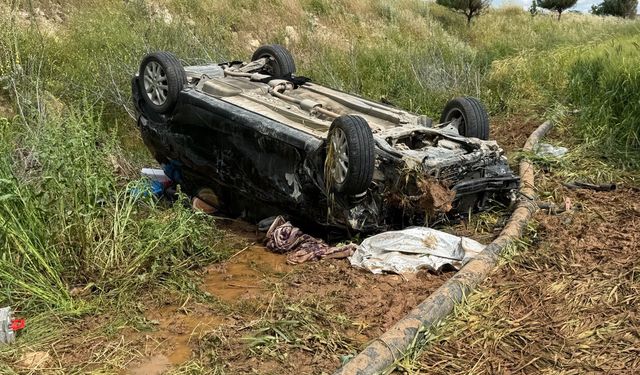 Diyarbakır'da iki otomobil çarpıştı: 1 ölü, 4 yaralı