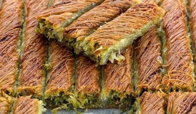 Diyarbakır'da bayram öncesi 'baklava' yoğunluğu