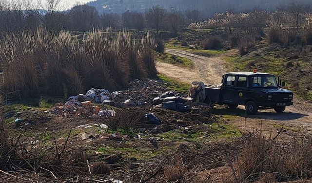 Diyarbakır'da çevre skandalı: Üniversite aracıyla kimsyasal atık taşıyorlar