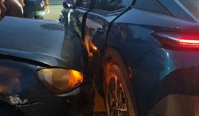 Siirt'te iki araç çarpıştı: 2 yaralı