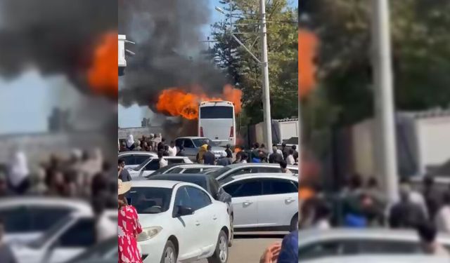 Şanlıurfa'da tur otobüsü alev aldı