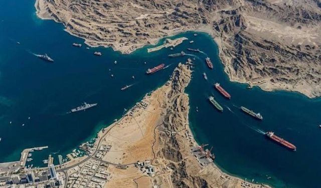 Dünyanın enerji damarı üzerindeki gerilim: Hürmüz Boğazı