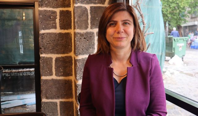 Serra Bucak: Bu kadar büyük bir ülke tek bir merkezden alınan kararlarla yönetilemez