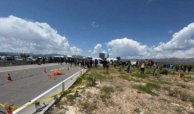 Van'da trafik kazası: 4 kişi yaşamını yitirdi