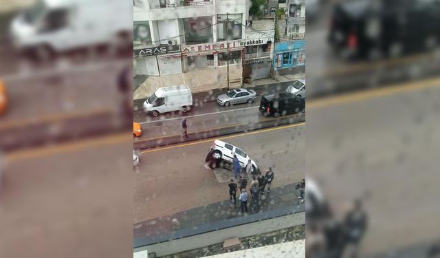Başkentte sağanak yağış hayatı felç etti,