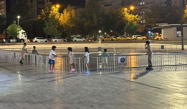 Diyarbakır’daki park çocukların paten alanına dönüştü
