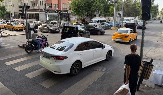 Diyarbakır’daki o kavşak alarm veriyor