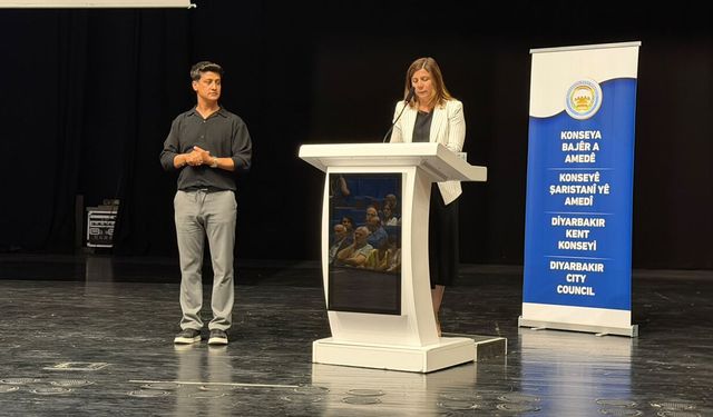 Kent Konseyi toplantısında konuşan Bucak: Çoğulcu katılımı esas aldık