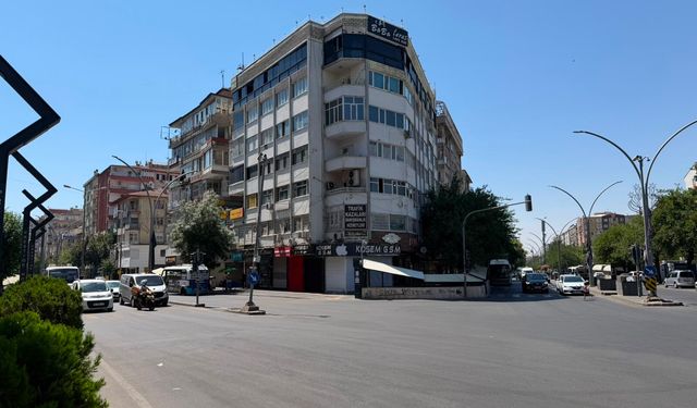 Diyarbakır'ın göbeğinde metruk korku saçıyor!