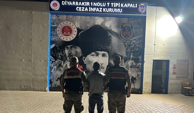 Diyarbakır’da 3 ton kaçak iç yağ ele geçirildi