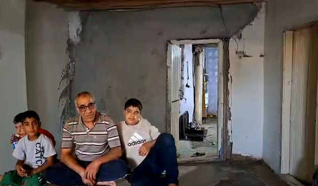 Diyarbakır’da çökme tehlikesi olan evde korkulu yaşam