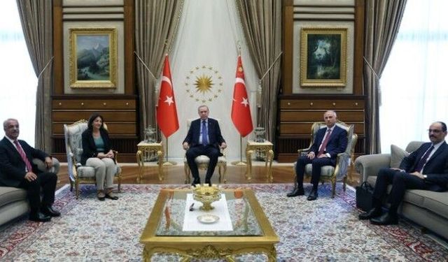 Erdoğan İmralı Heyeti görüşmesi 1 saat 40 dakika sürdü