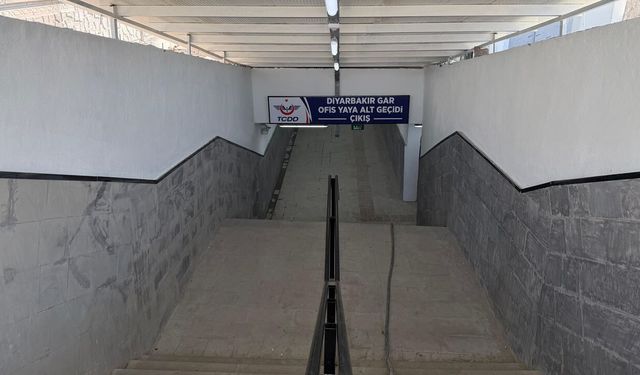 Diyarbakır’da yıllardır kullanılan tehlikeli yol yaya geçişine kapatıldı
