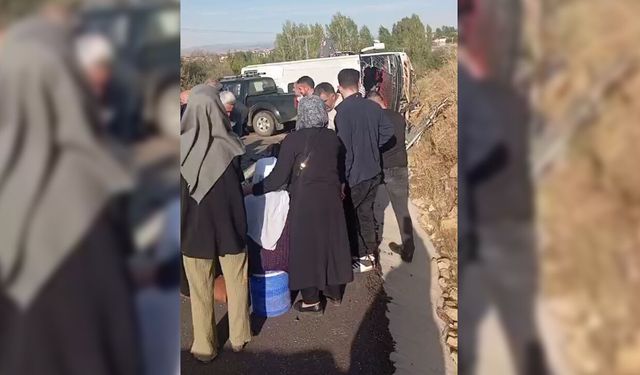 Diyarbakır yolunda feci kaza! 19 Yaralı
