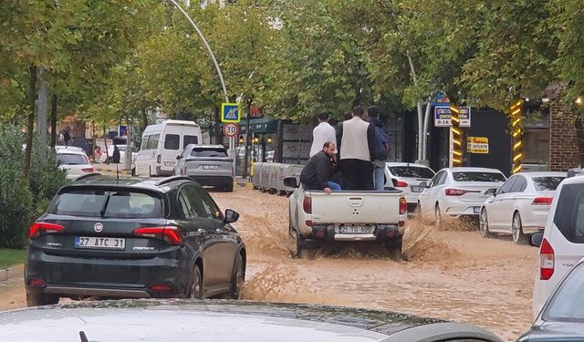 Diyarbakır Ergani’de sağanak kabusu!
