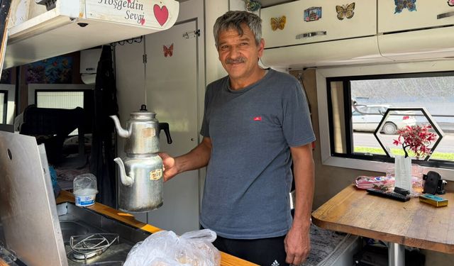 Diyarbakır’da, 5 yıldır minibüsünü karavana çevirip içinde yaşıyor
