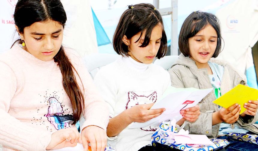 Raif Türk İlkokulu’ndan duygu dolu mektup ve hediye
