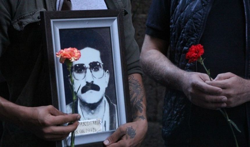 Gazeteci Hafız Akdemir vurulduğu sokakta anılacak
