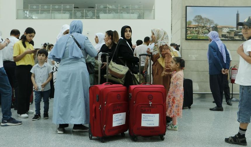 Diyarbakır’dan ilk hac kafilesi uğurlandı