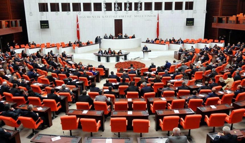 Meclis'te ilk gündem asgari ücret ve emekli aylıkları ile ilgili düzenleme