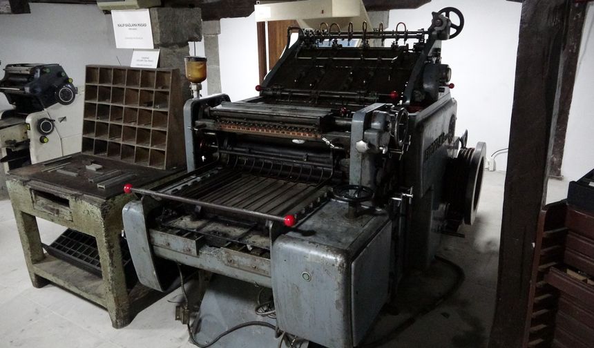 2. Dünya Savaşı'nda Hitler'in eritip tanka dönüştürdüğü baskı makinesi Trabzon’da sergileniyor
