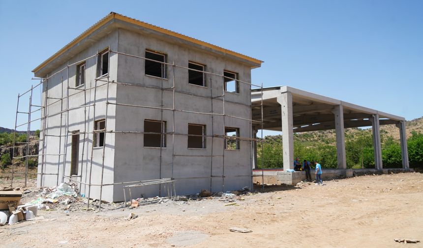 Hazro’ya Kadın Mola Evi ve semt pazarı inşa ediliyor
