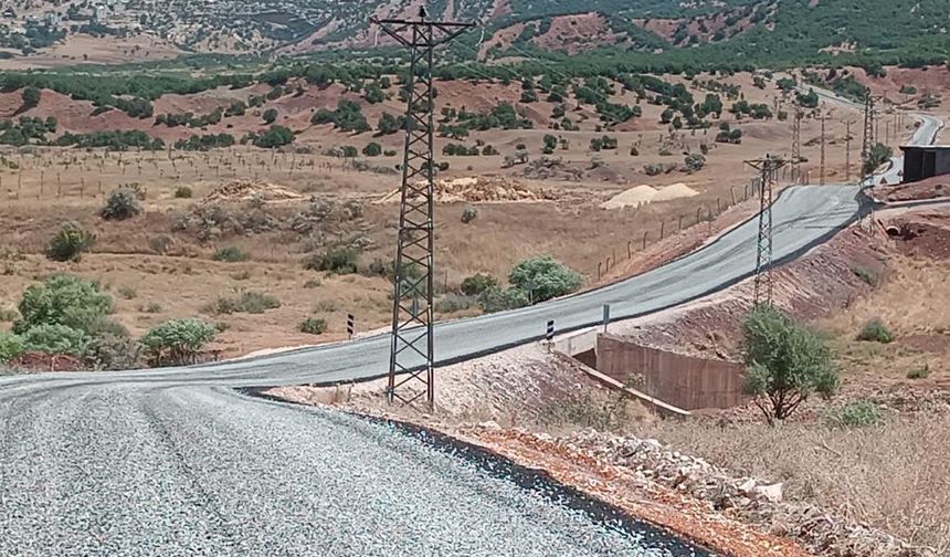 Hazro ve Kulp arası 33 kilometre yol asfaltlandı